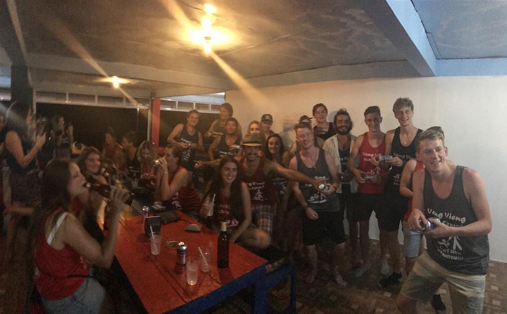 Real Vang Vieng Backpacker Hostel Exterior foto