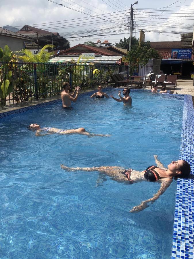 Real Vang Vieng Backpacker Hostel Exterior foto
