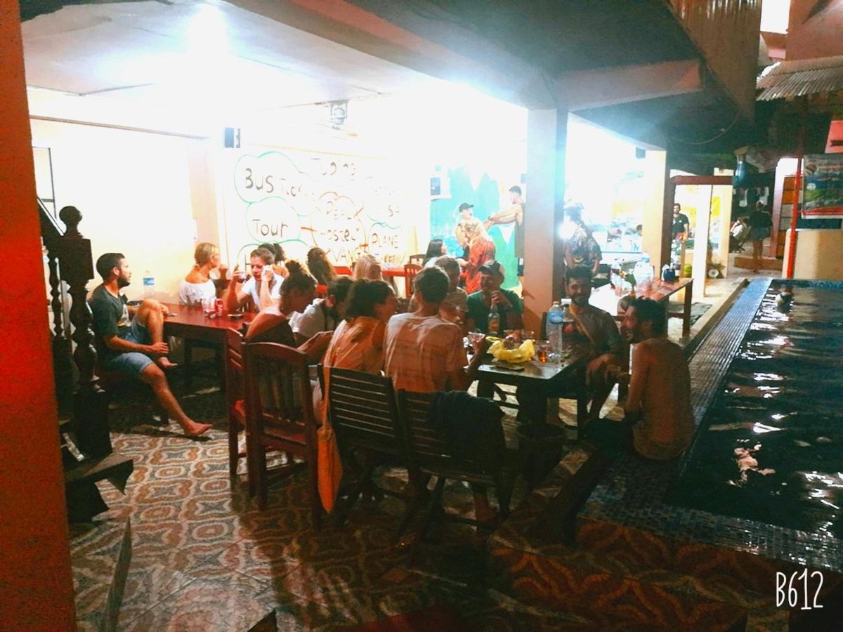 Real Vang Vieng Backpacker Hostel Exterior foto